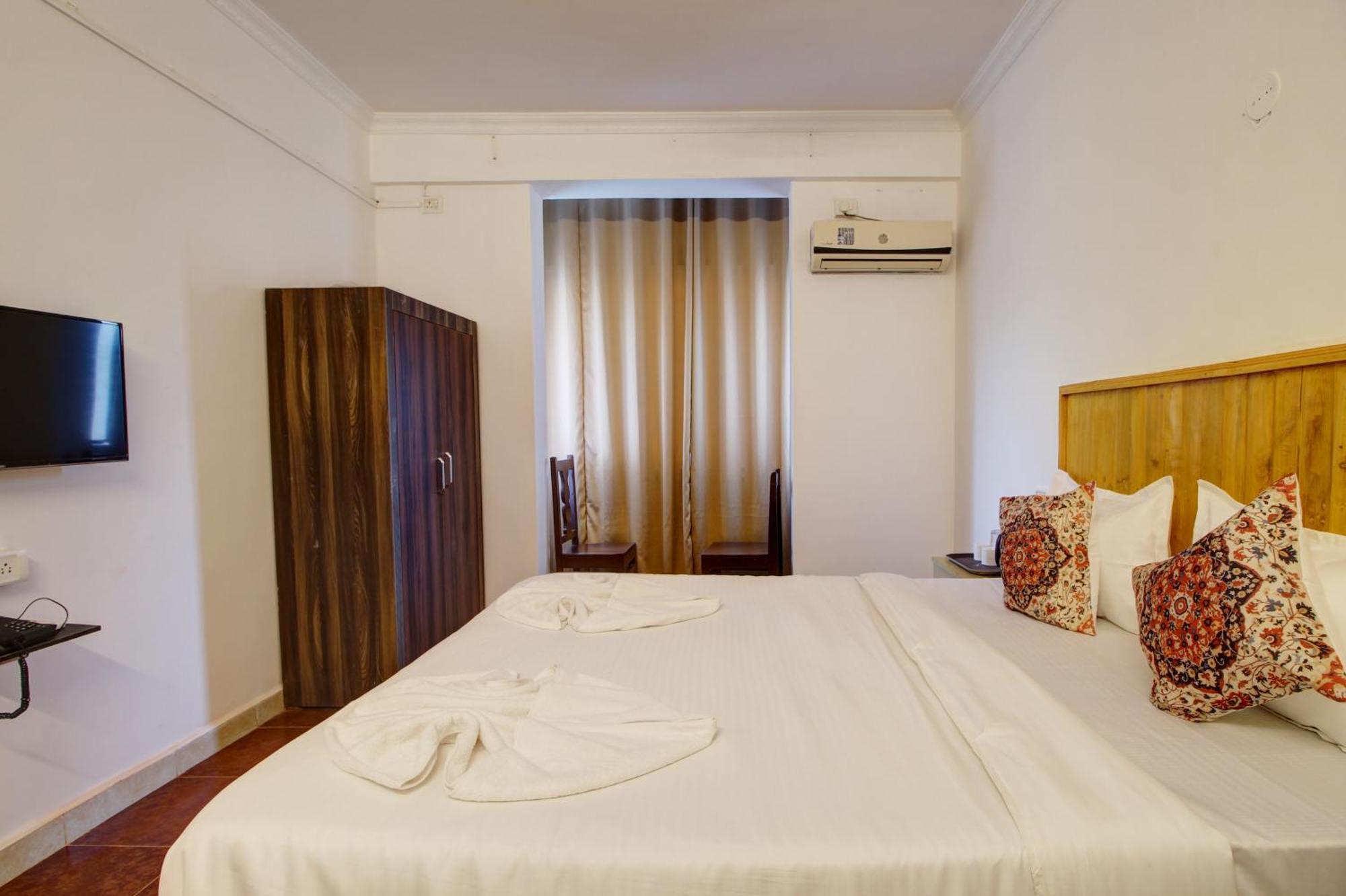 Hotel Pleasure Inn Near Turtle Beach Morjim Manage By Ld Group Of Hospitality Exterior foto